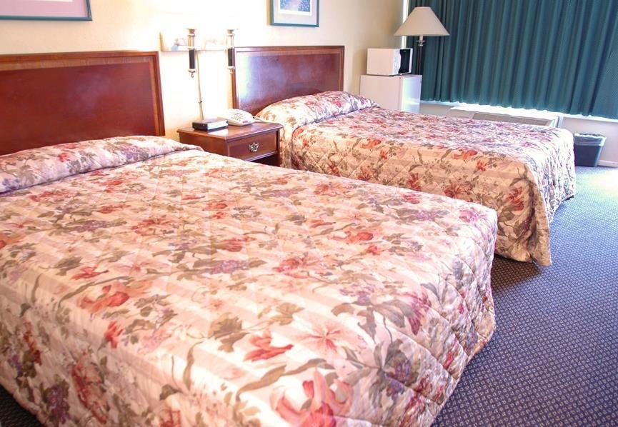 Budgetel Inn And Suites Бірмінгем Екстер'єр фото
